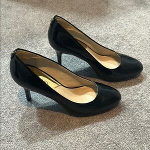 Michael Kors Elegant Black Patent Leather Heels, Size 7W. Like new.